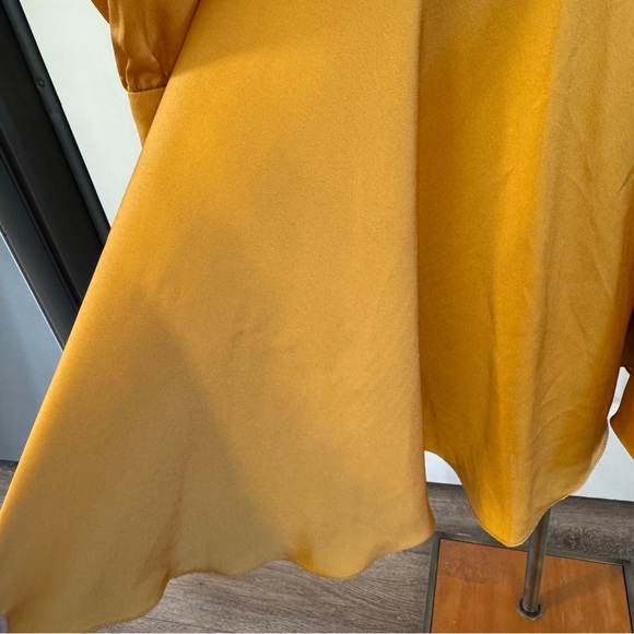 Mac Duggal Satin Wrap Mini Dress • Gold Mustard Long Sleeve Fit & Flare • Size 6 - Picture 9 of 16
